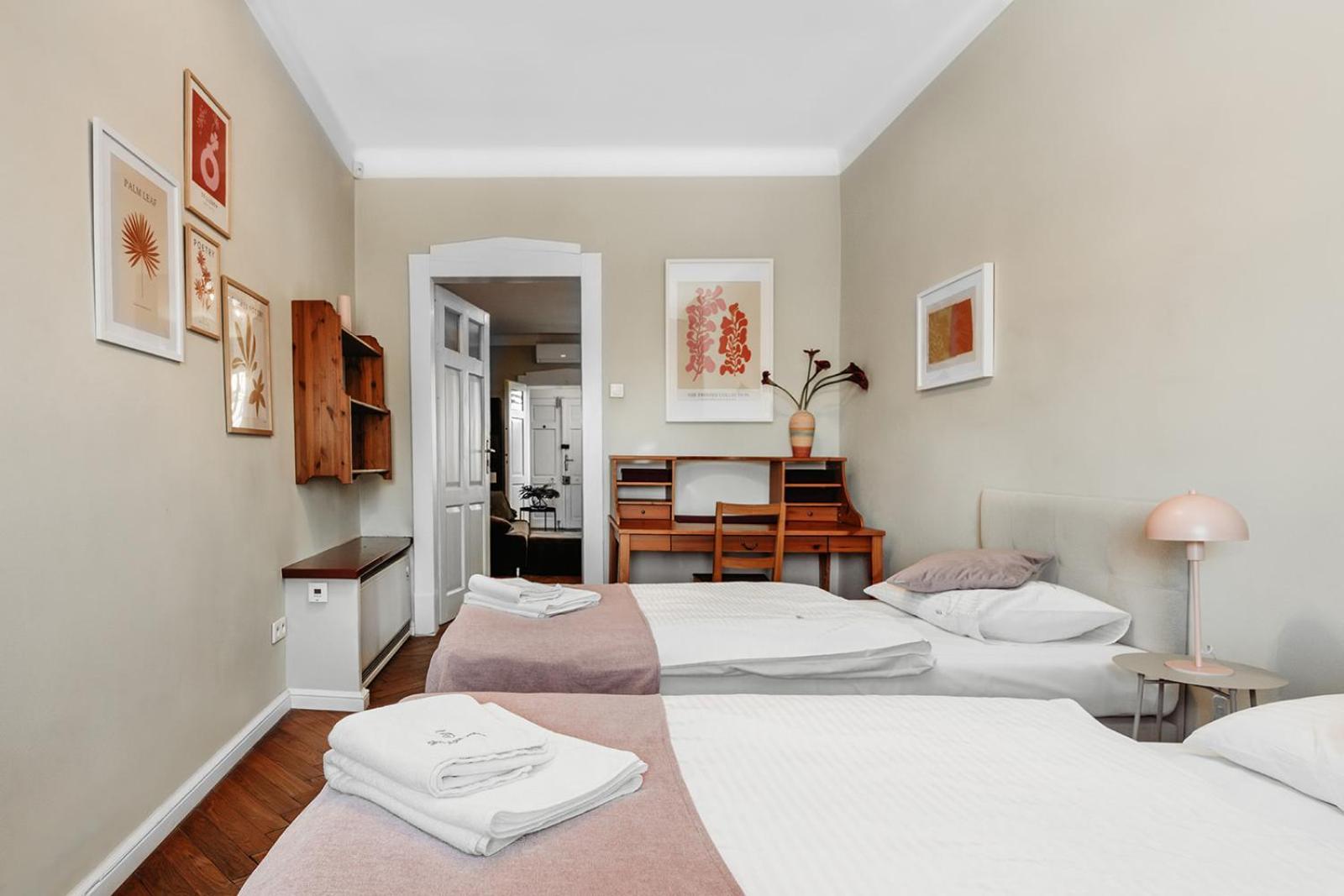 Antique Apartments Old Town Krakow Luaran gambar